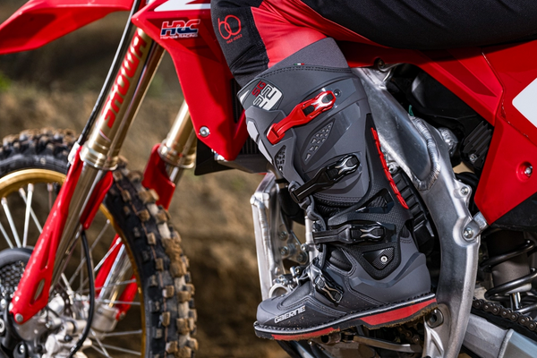 Motocross Boot Basics: Everything you need to know when purchasing a new set of Dirt Bike Boots
