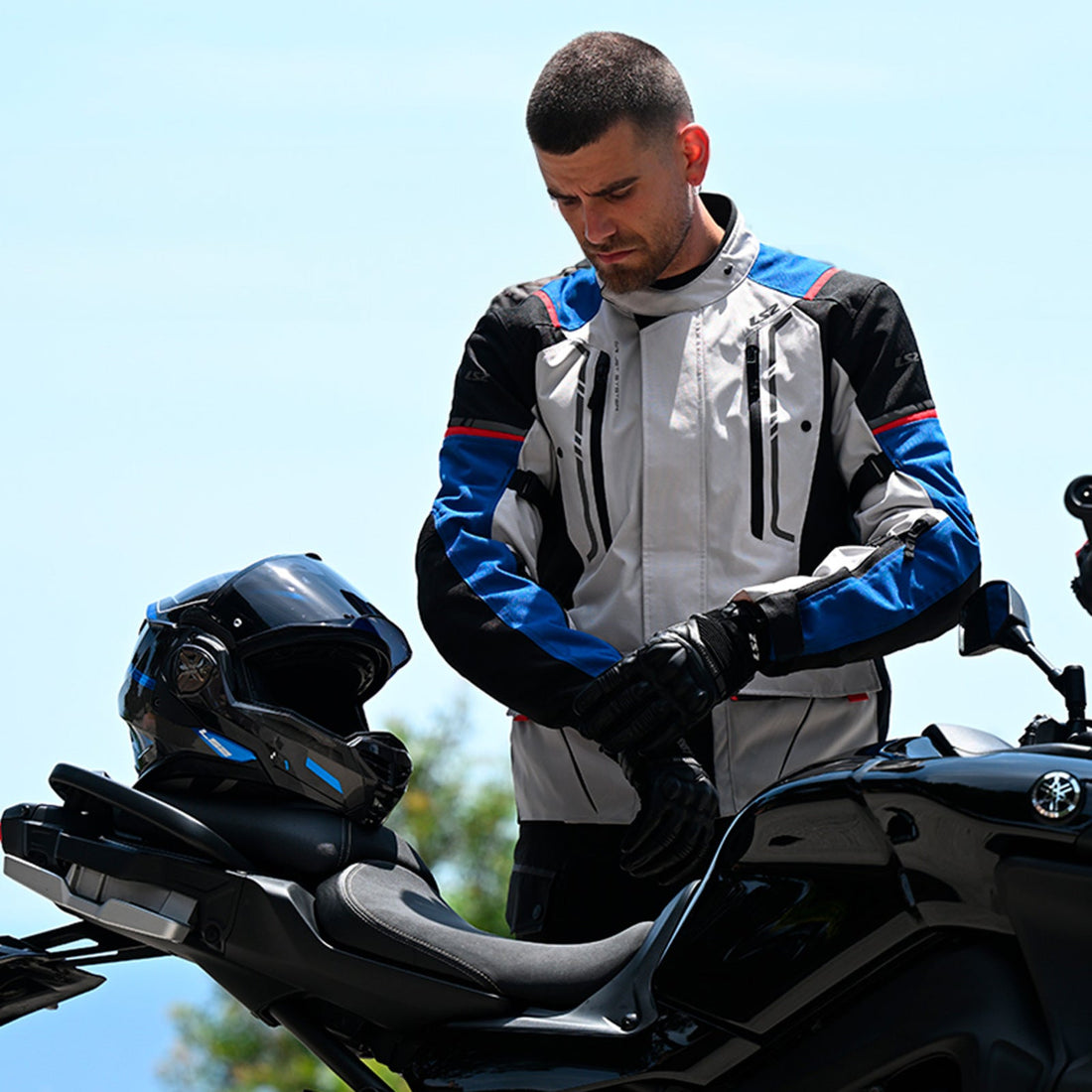 Helmet & Visor Cleaner