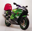 The image displays a Ventura EVO-12 Bike-Pack Kit for Kawasaki ZX-9R (2000), featuring a sleek black pack with red accents on an EVO-rack, complemented by sturdy black L-brackets and screws, with each part clearly labeled for easy assembly.