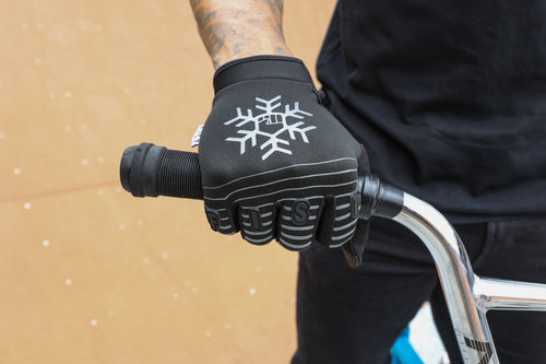 SNOW TONE FROSTY FINGERS COLD WEATHER GLOVE