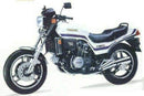 Image showcasing the sleek black "Ventura EVO-12 Pack" and sturdy Evo-Rack, with L-Bracket and visible hardware, provides a comprehensive storage solution for Honda VF 750 S, Sabre (82 >) enthusiasts.