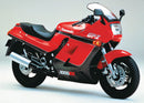 A versatile Ventura EVO-12 bike-pack with orange accents and an adjustable pack-rack securely attaches to the Kawasaki GPZ 1000 RX using an EVO-rack. An L-bracket with screws and parts neatly finishes the setup, while text labels provide guidance for this comprehensive Bike-Pack Kit.