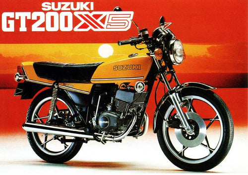 Ventura Suzuki GT 200 X5 Bike-Pack Kit includes a black EVO-12 pack, an Adjustable Pack-Rack on a motorcycle, and an L-Bracket with screws shown in a generic image. Each item is labeled in red.